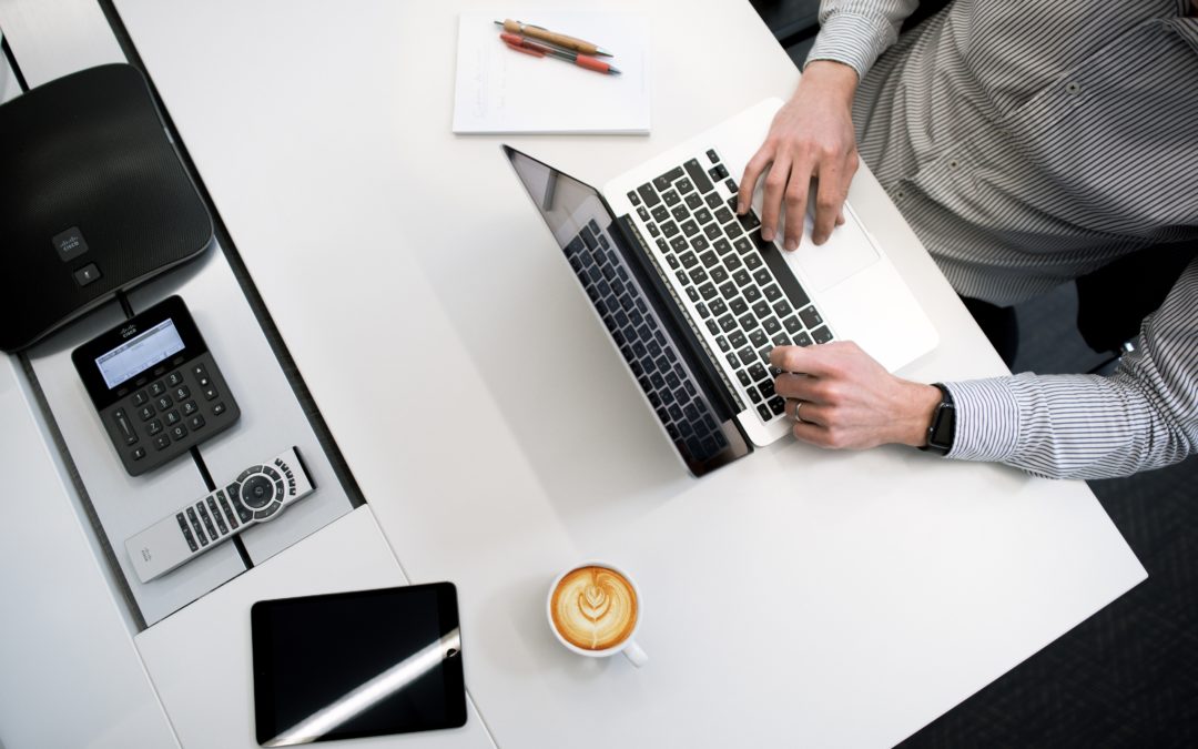 5 zasad ergonomii pracy, które zwiększą Twoją efektywność